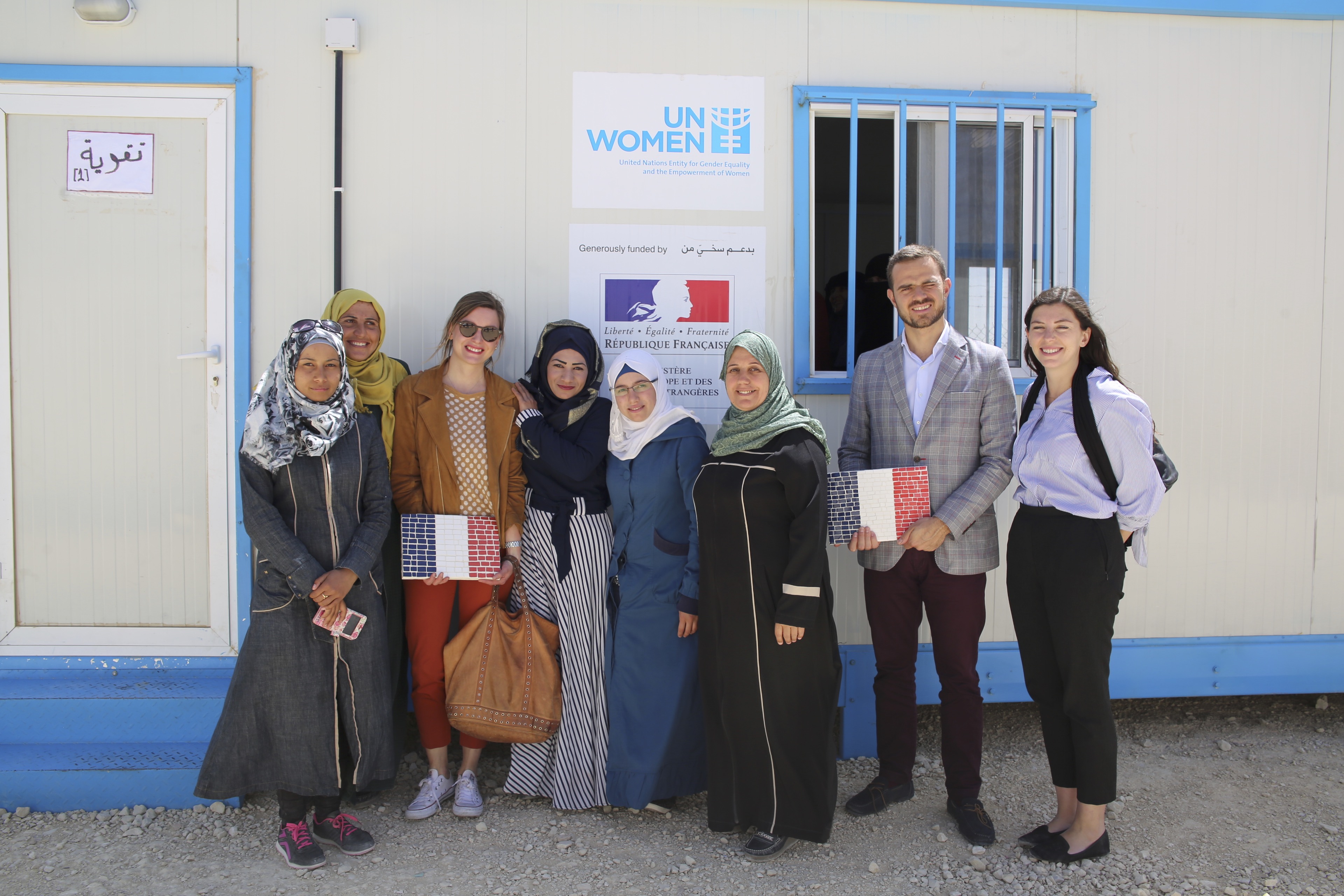 Women of the Oasis handed over a mosaic plaque of the French flag, a gift for the delegations visit and gratitude for the continued support from the French Government. 