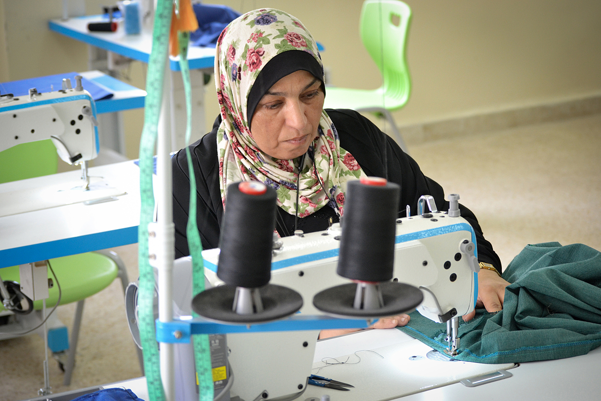 Abeer Abu-Rizeq during a sewing class at the UN Women Madaba Oasis Centre. 