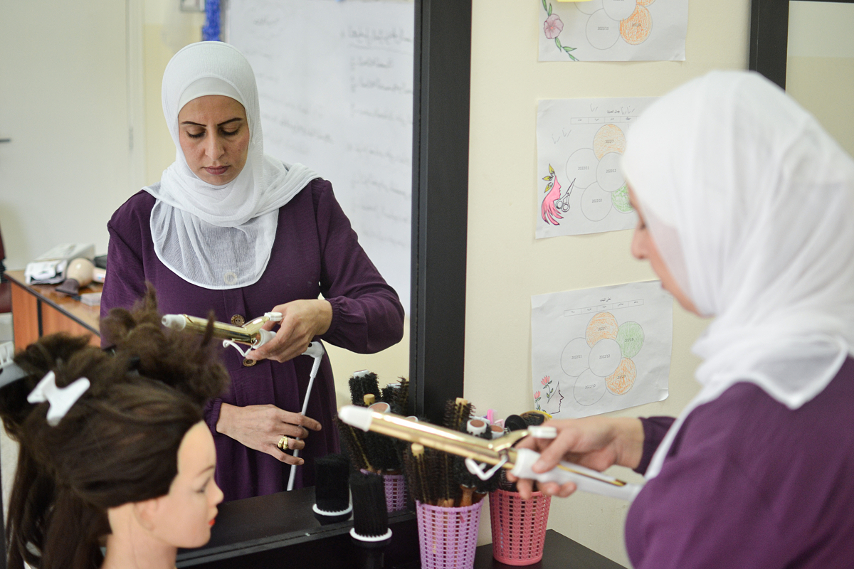 Dua’a Al-Omari working at the UN Women Madaba Oasis Centre.