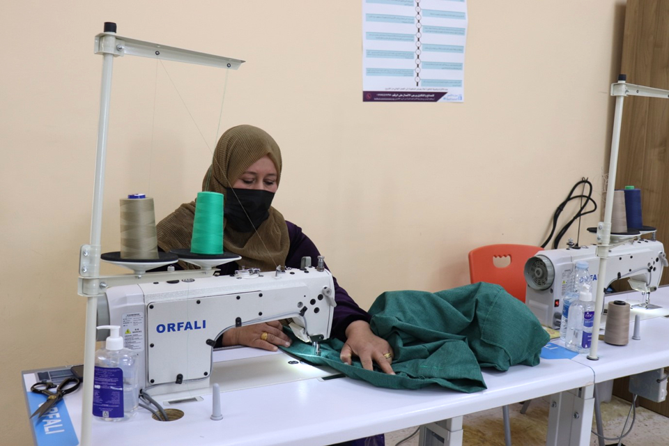Ghada Abed Al-Tallaq is a tailoring trainee at the UN Women Oasis Centre in Jabal Bani, Jordan. 